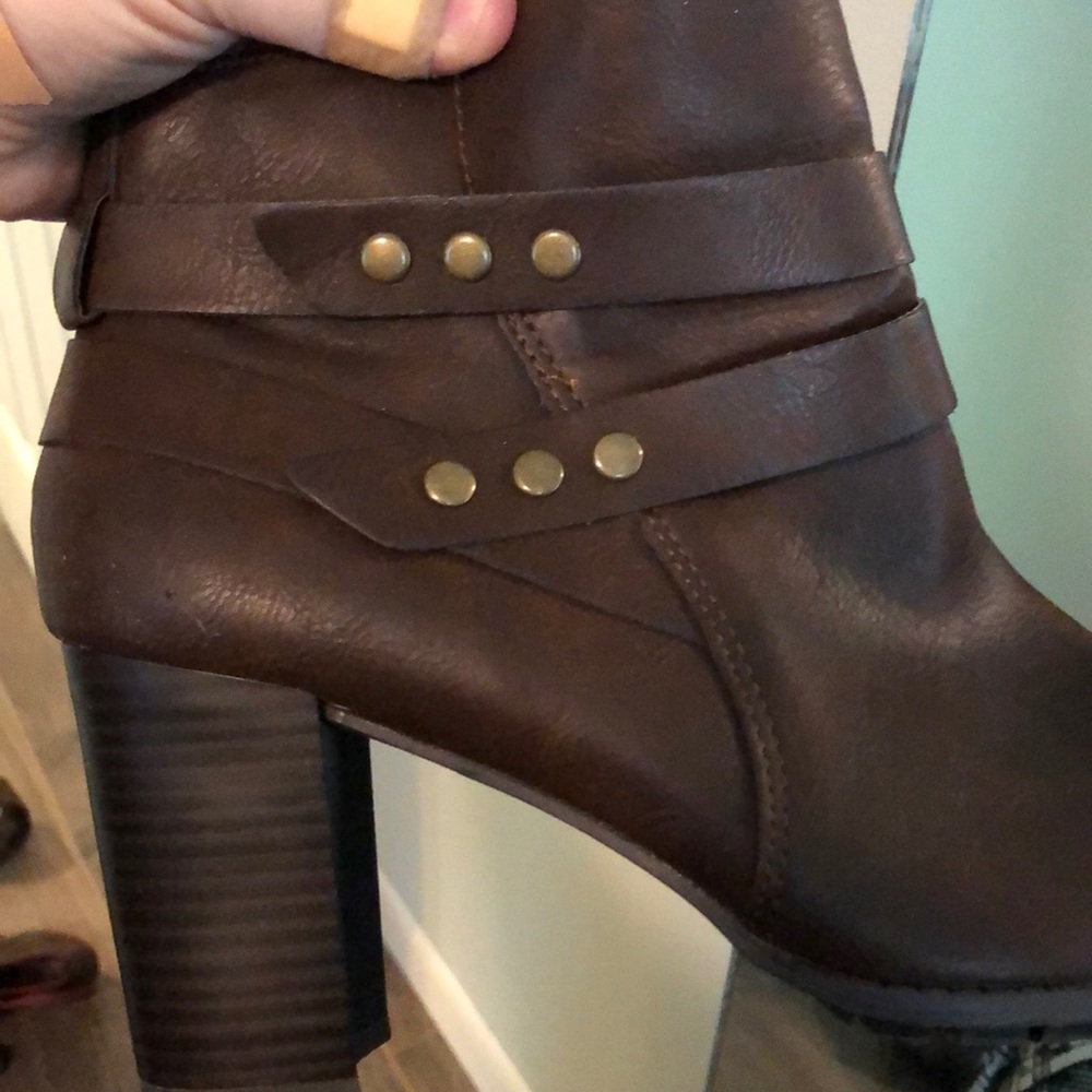 High heel bootie - Picture 4 of 4